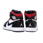 Tênis Nike Air Jordan 1 MID Cano Medio - Imagem 8