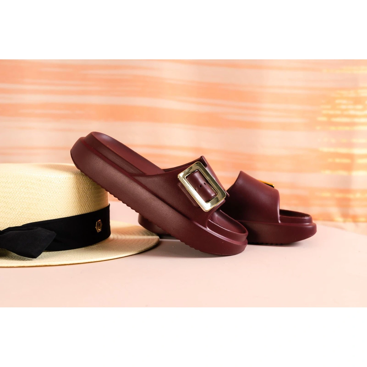 1ac289d3-6e07-5750-ba1a-cfc9af88e00b.webp Chinelo Feminino 100% EVA Confortável com Enfeite Metalizado - Imagem 9