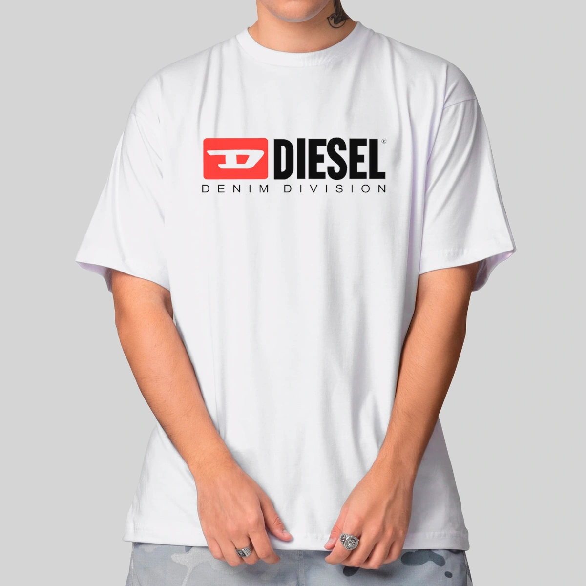 Camiseta Masculina Oversized Diesel Camiseta Masculina Oversized Diesel