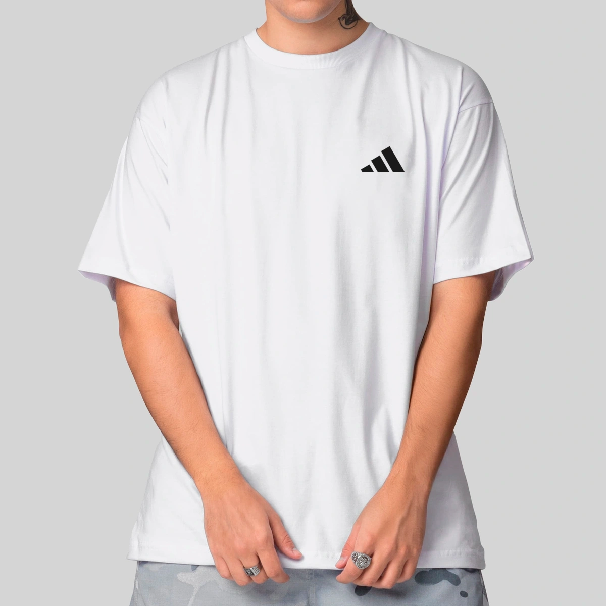 Camiseta Masculina Oversized Adidas Camiseta Masculina Oversized Adidas